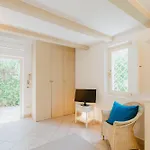 08 Holiday home
